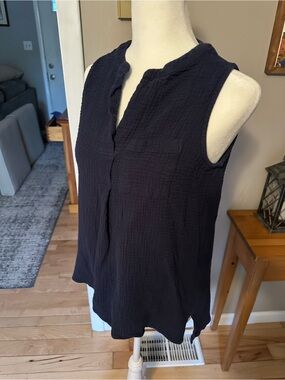 Sleeveless 100 Cotton Navy Split-Neck Top